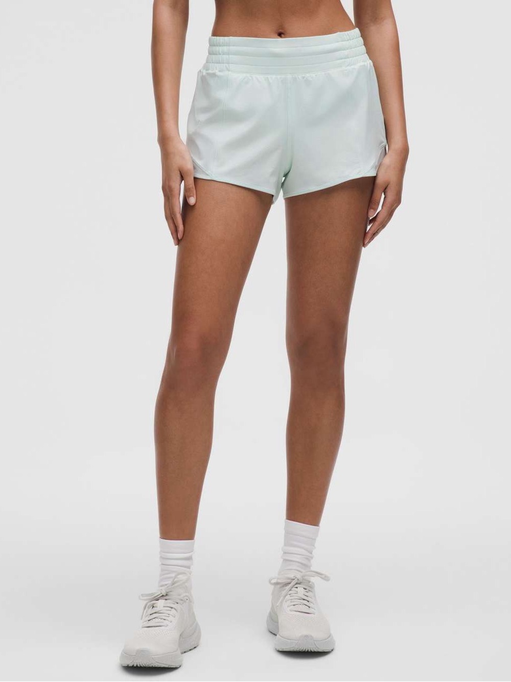 Lululemon Hotty Hot High-Rise Lined Shorts 2.5” Mint Breeze Size 0